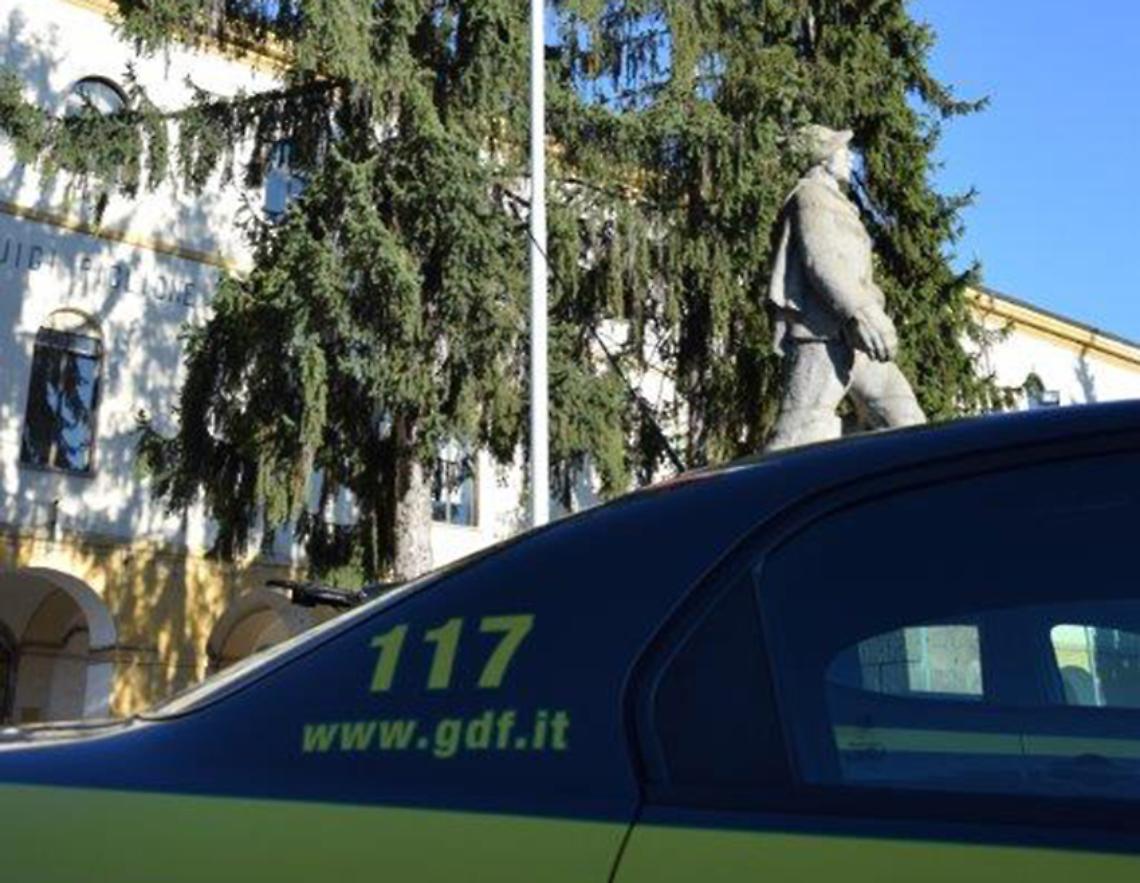 Primario ospedaliero denunciato per truffa e peculato