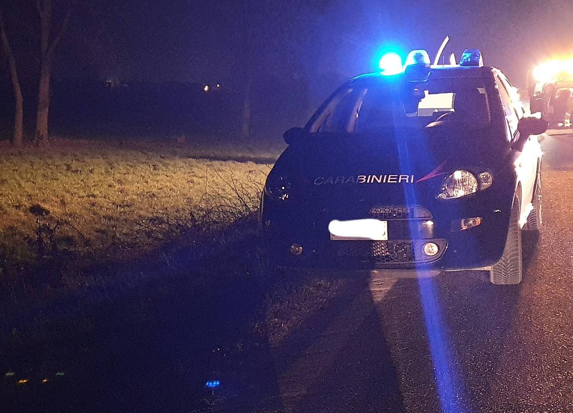 Auto fuori strada sulla Provinciale: nessun ferito