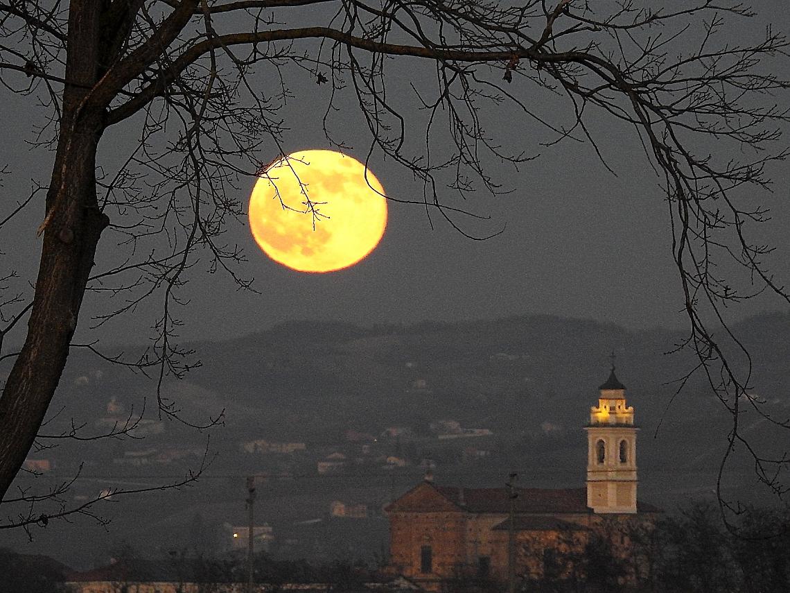 Luna Dicembre Foto Marco Aimo