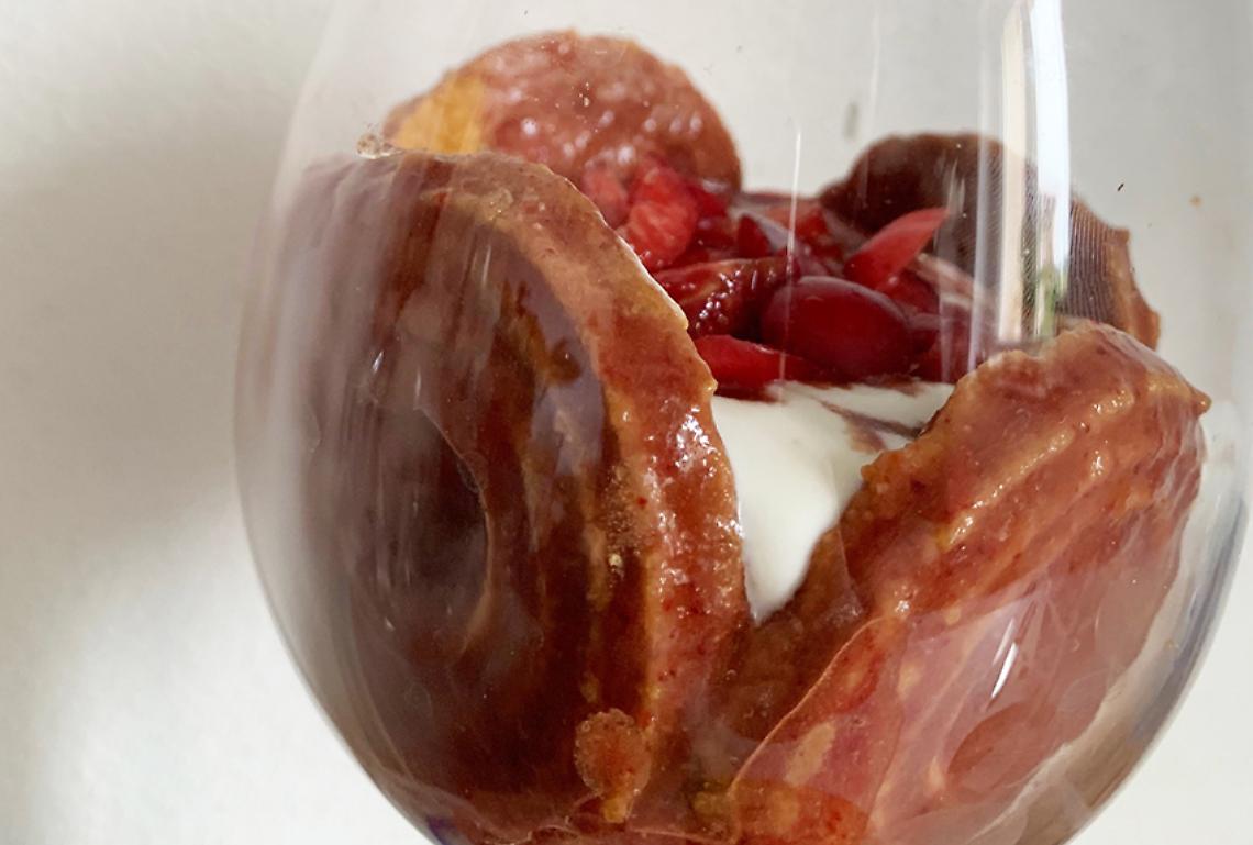 Ciliegie E Paste Di Meliga