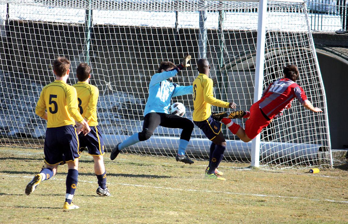 2012 Gol Dell'1 0 Di Jaku