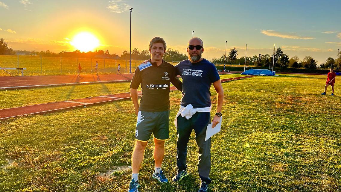 Enrico Priale Dell'Atletica Mondovì E Il Prof. Barbero Dell'IC Bossolasco Murazzano