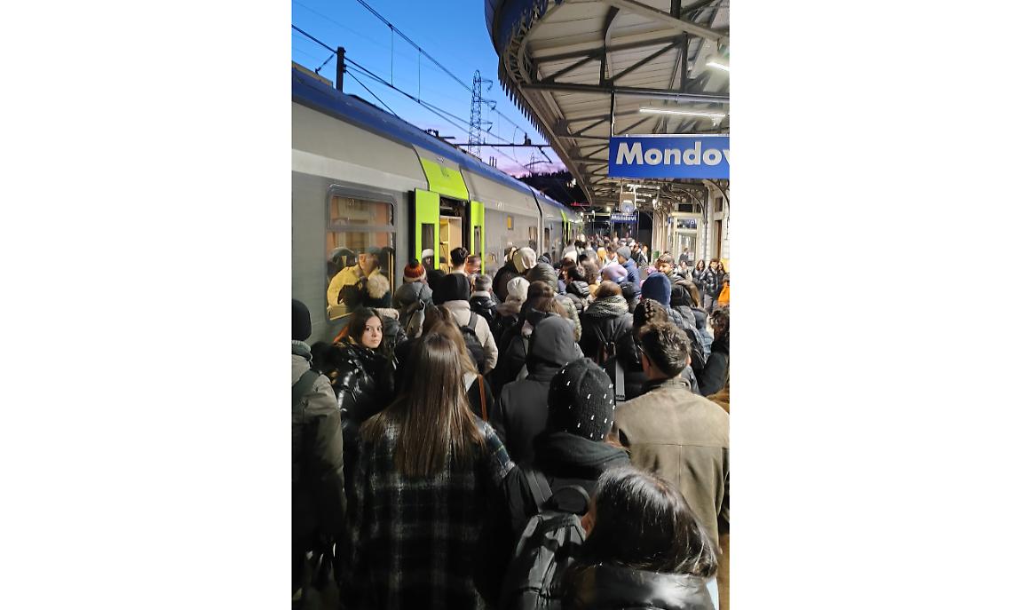 Mondovì pendolari stazione