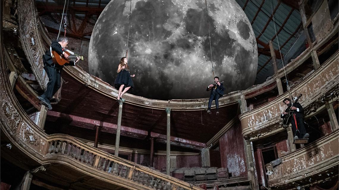 TEATRO SOCIALE con LUNA