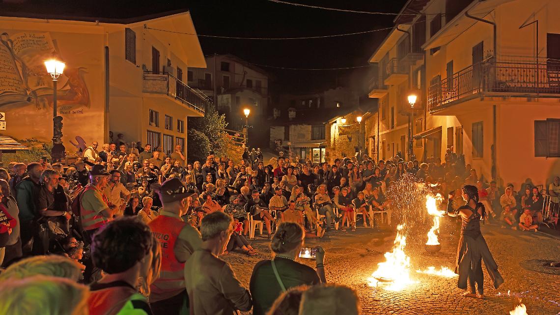Una notte di magia con le maske e i sarvan... tra il kyè e Shakespeare