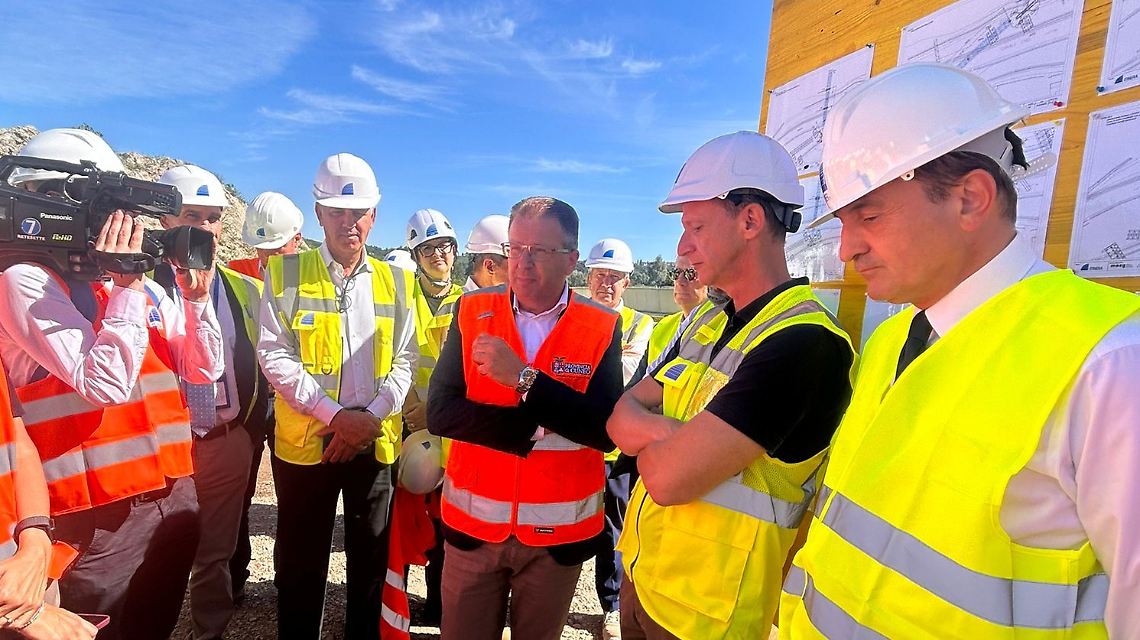 Lavori sulla Asti-Cuneo: viabilità notturna sospesa per il varo delle travi del nuovo viadotto