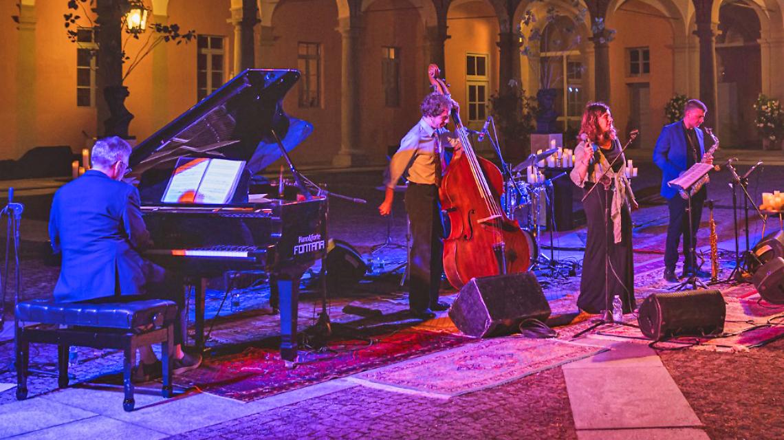 Il suono di Napoli e i sapori mediterranei, in una serata indimenticabile