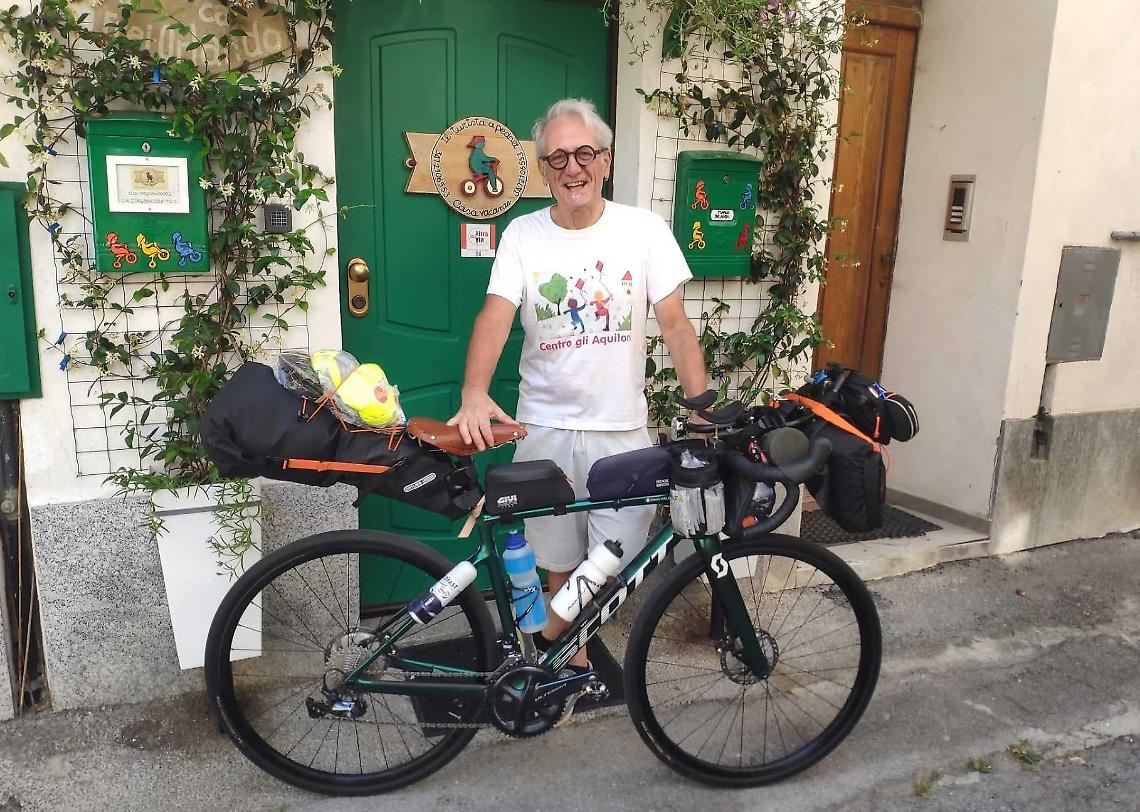 Dall'Italia al Circolo Polare in bici: 4.000 km in sella per solidarietà