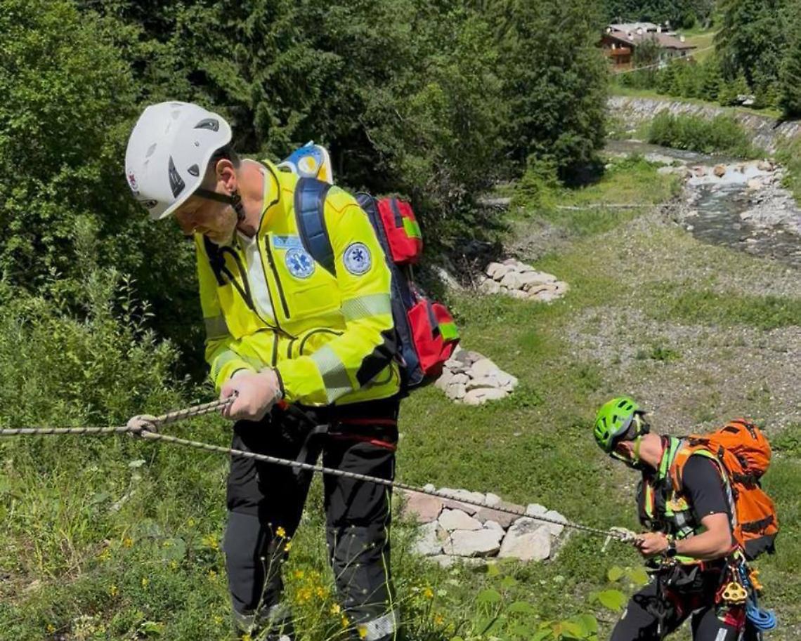 Giovani scout cuneesi bloccati su un sentiero in montagna: salvati dal Soccorso Alpino