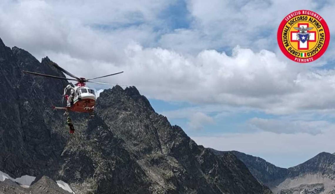 Alpinista precipita durante un'arrampicata, recuperato dall'Elisoccorso