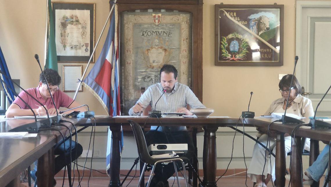 Raccolta rifiuti: «Chiederemo ad Acem quali sanzioni hanno avviato per i disservizi»