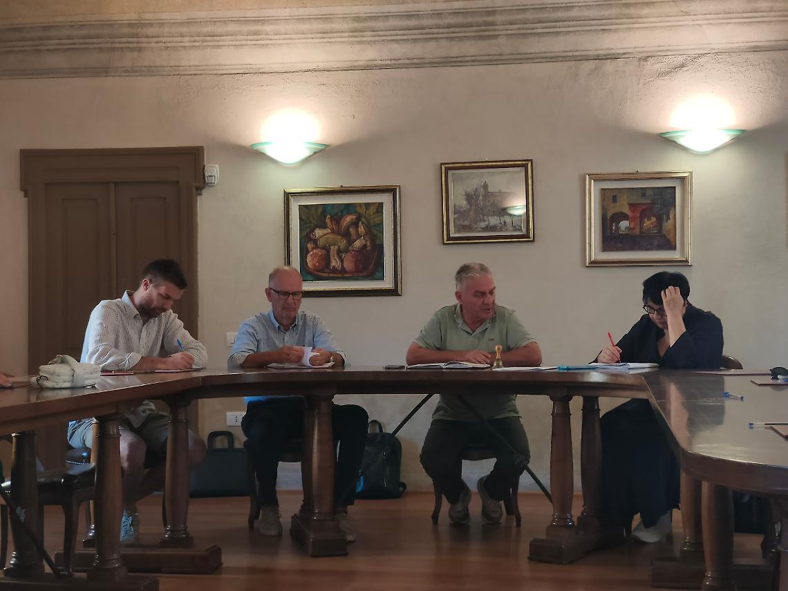 L'Amministrazione applica l'avanzo: acquisiti nuovi terreni nell'area di piazza della Rimembranza