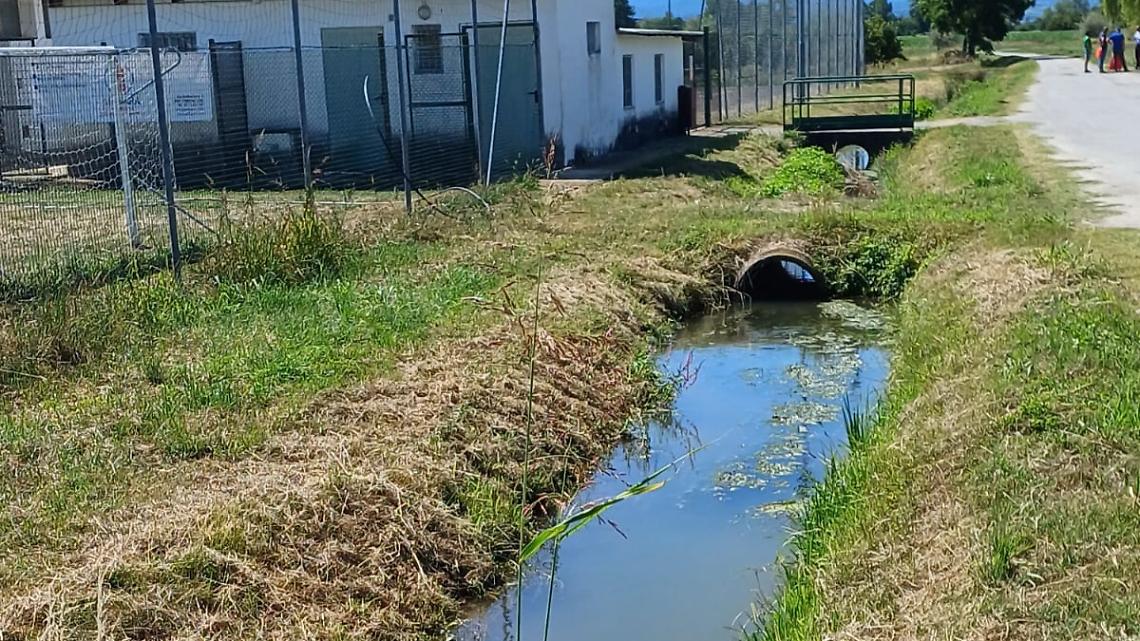 «Poca acqua e turni ridotti, ma gli utenti del Consorzio irriguo pagheranno il doppio dell’anno prima»