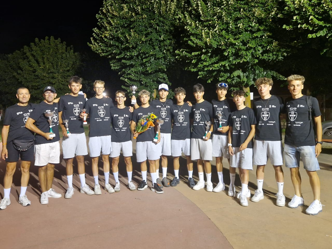 Lo spettacolo in notturna del Gran Premio Dentis