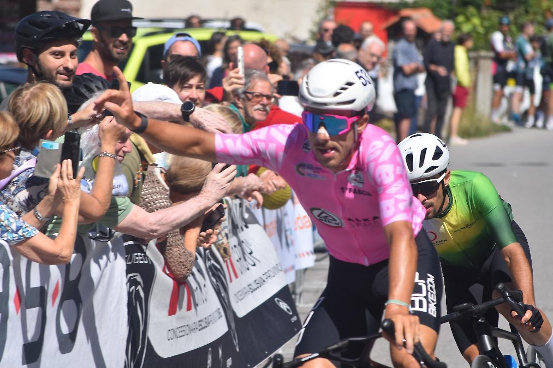 Lo spettacolo del Giro della Granda: l’ex “pro” Nardin vincitore assoluto 