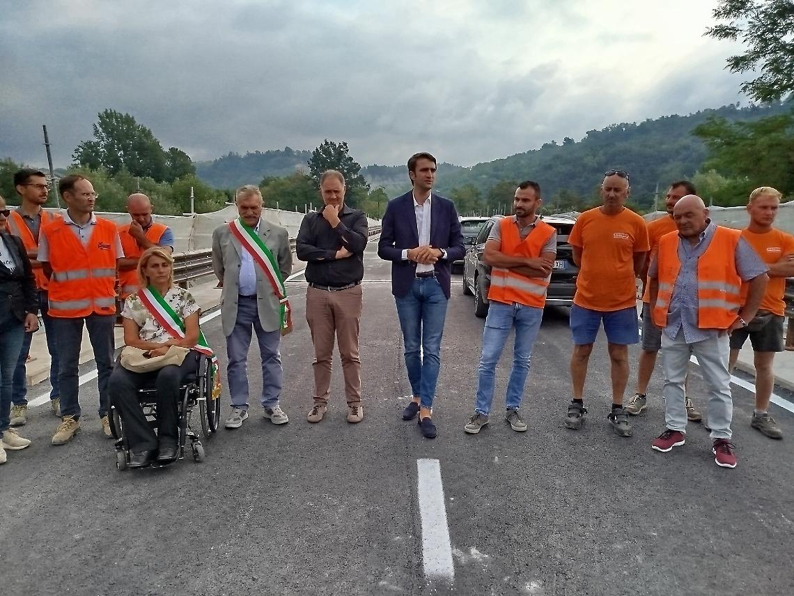 Dopo meno di due mesi, oggi ha riaperto al traffico il ponte sulla Fondovalle, a Bastia