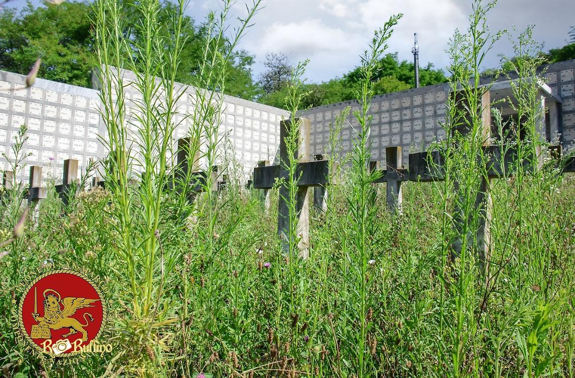 Le Croci Bianche del Cimitero sono diventate nere