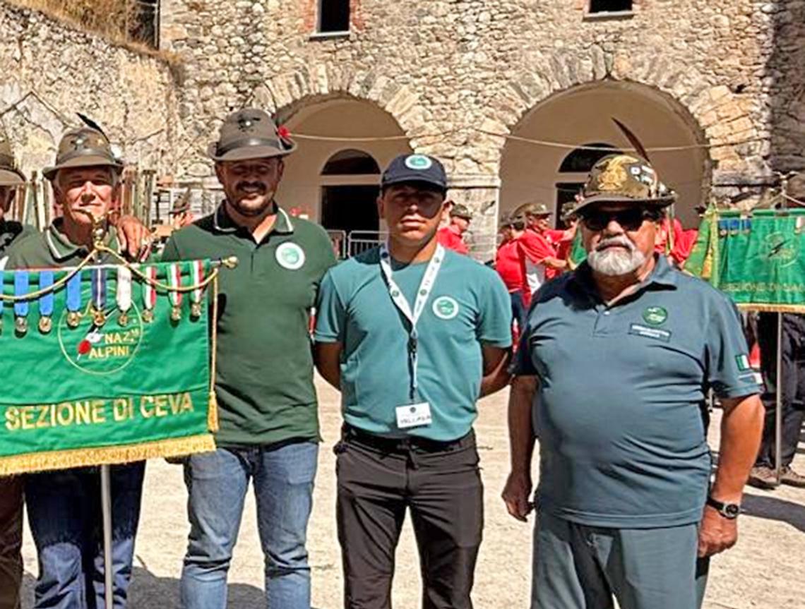 Luis, 16 anni, che sogna il cappello da Alpino