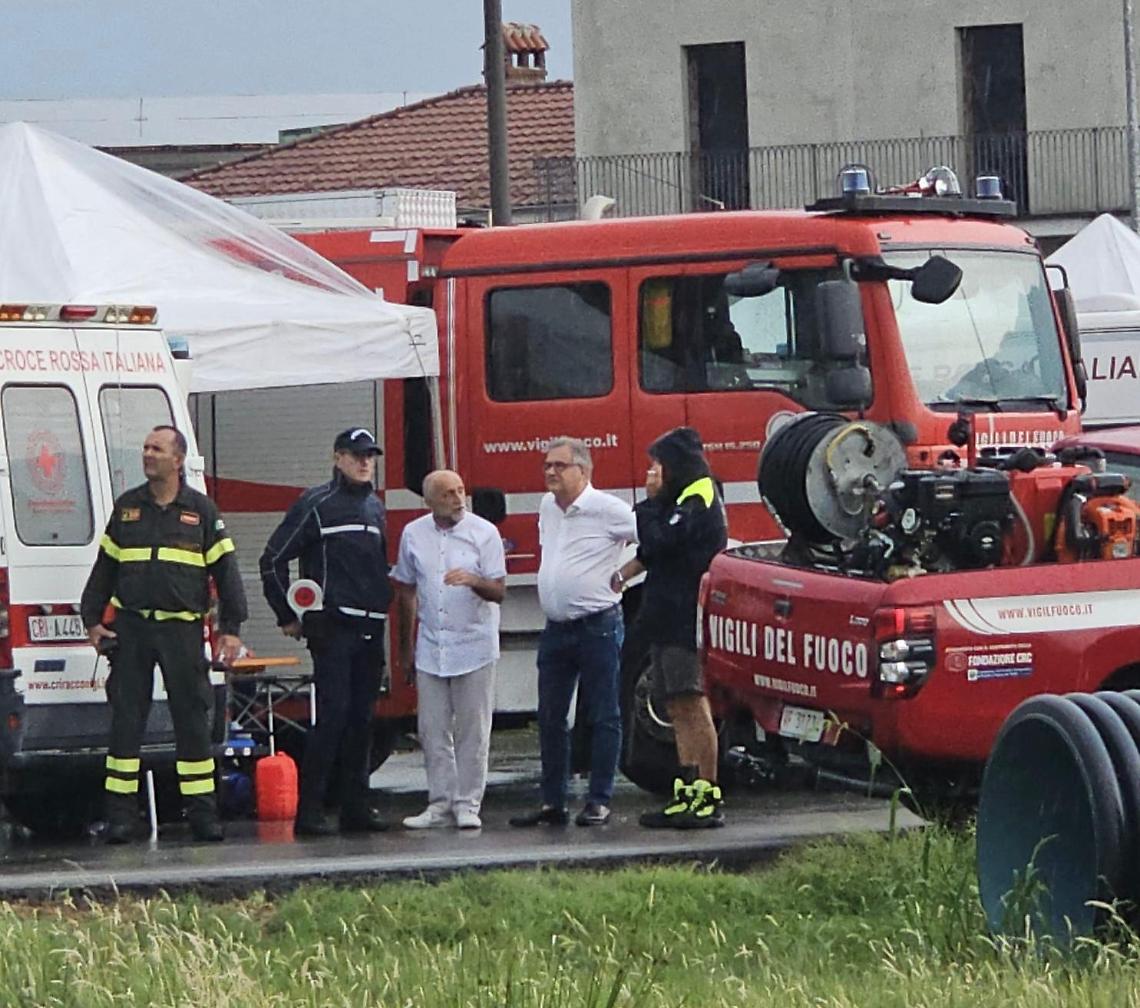 Finalmente domato l'incendio a Revello