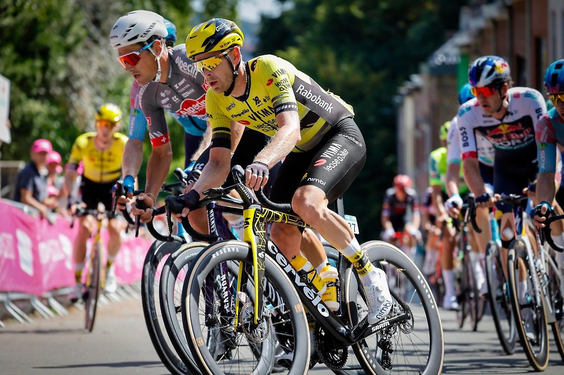 Vuelta, furto nella notte: rubate 18 biciclette del Team Visma. Danni per 250 mila euro