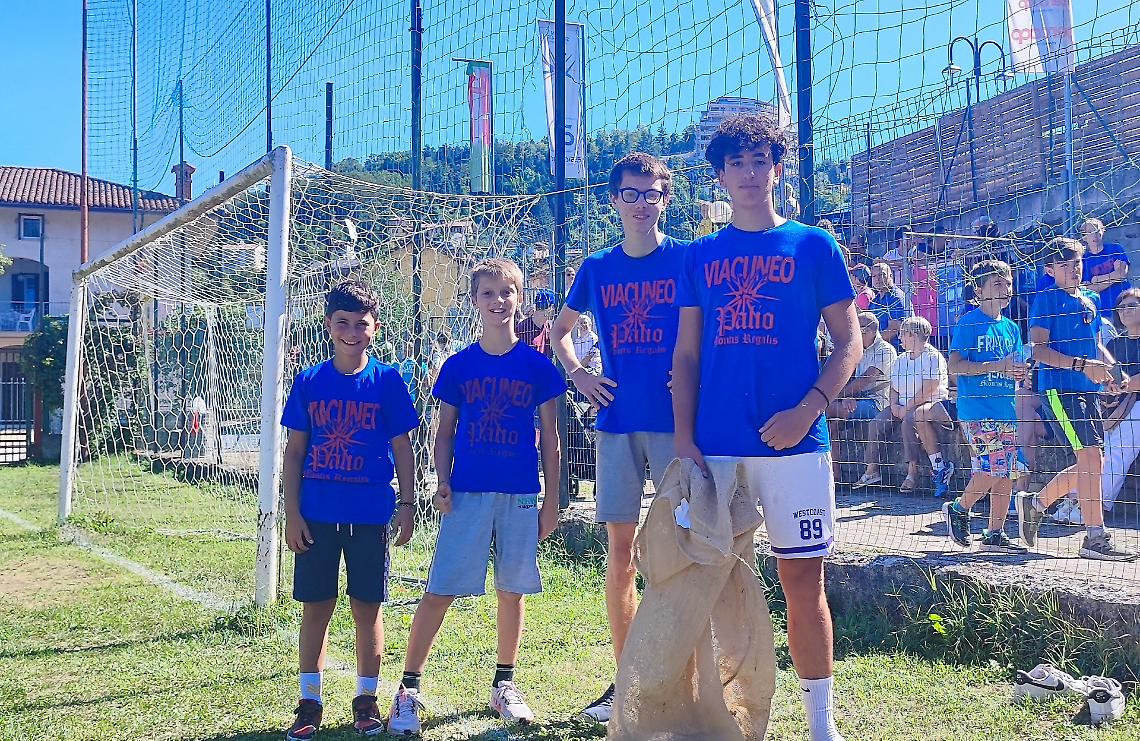 Palio dei Rioni: il Via Cuneo vince la Corsa nei Sacchi