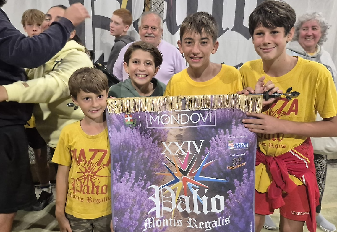 Il Palio Montis Regalis risale sulla collina di Piazza