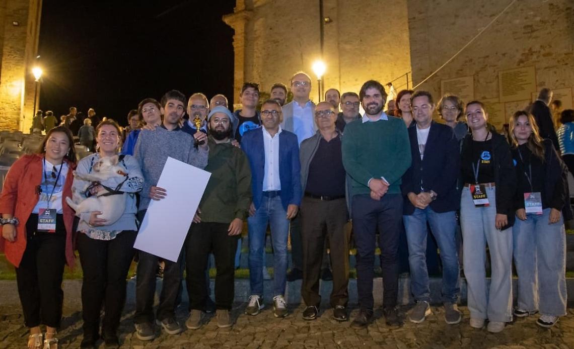 Dalle Langhe al grande schermo: i falsi documentari conquistano tuttiPremi, applausi e sorprese nella notte conclusiva del Documenteur Filmfest.