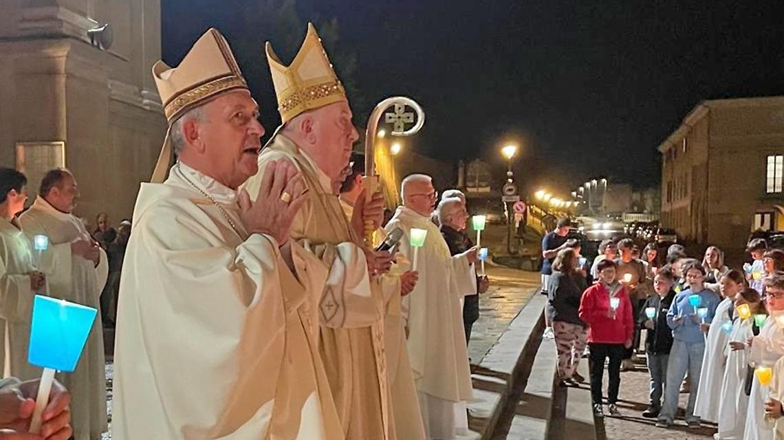 Quarta sera della Novena: Mons. Brambilla: «Accanto a Gesù c'è posto per tutti»