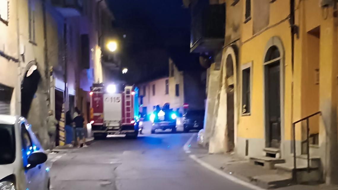 Principio di incendio in un sottotetto in zona Rinchiuso 