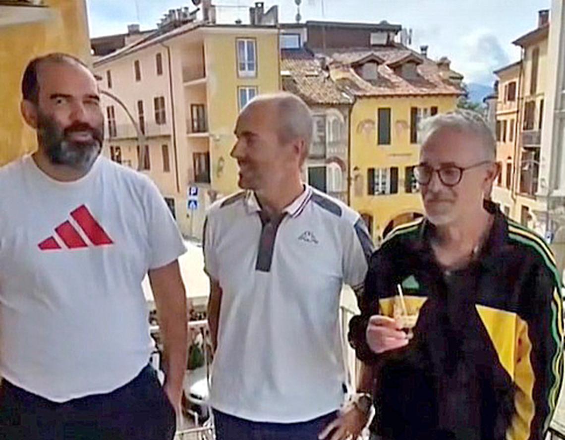 Il Piazza domina il Palio: un caffè con Capitano e Priore