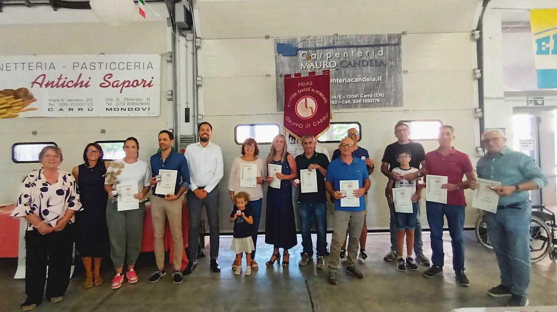 Il dono del sangue: la Fidas Carrù premia i suoi benemeriti 
