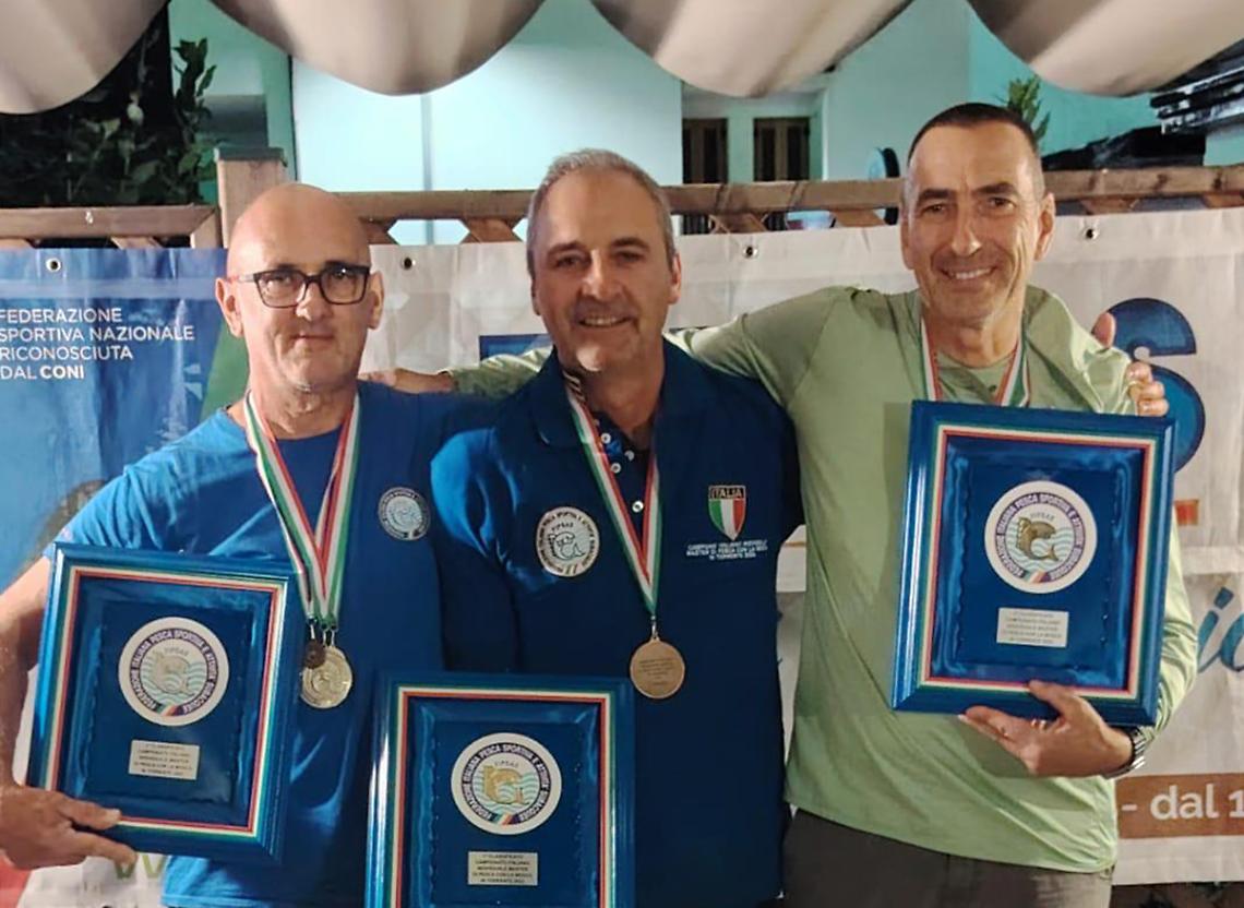 Il campione italiano over 50 di pesca alla mosca in torrente