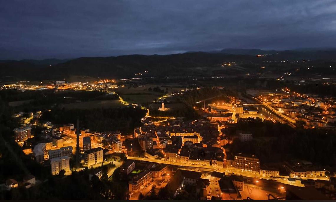 Ceva by night: la magia di luci vista dal Forte