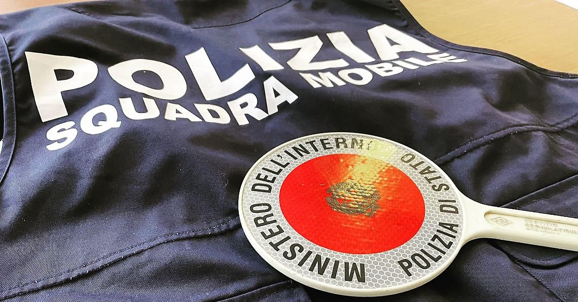 Sorpreso con 11 kg di cocaina nascosti nel doppiofondo del furgone