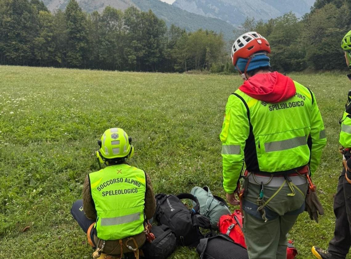 Soccorsa nel bosco, muore poco dopo per arresto cardiaco: deceduta cercatrice di funghi 