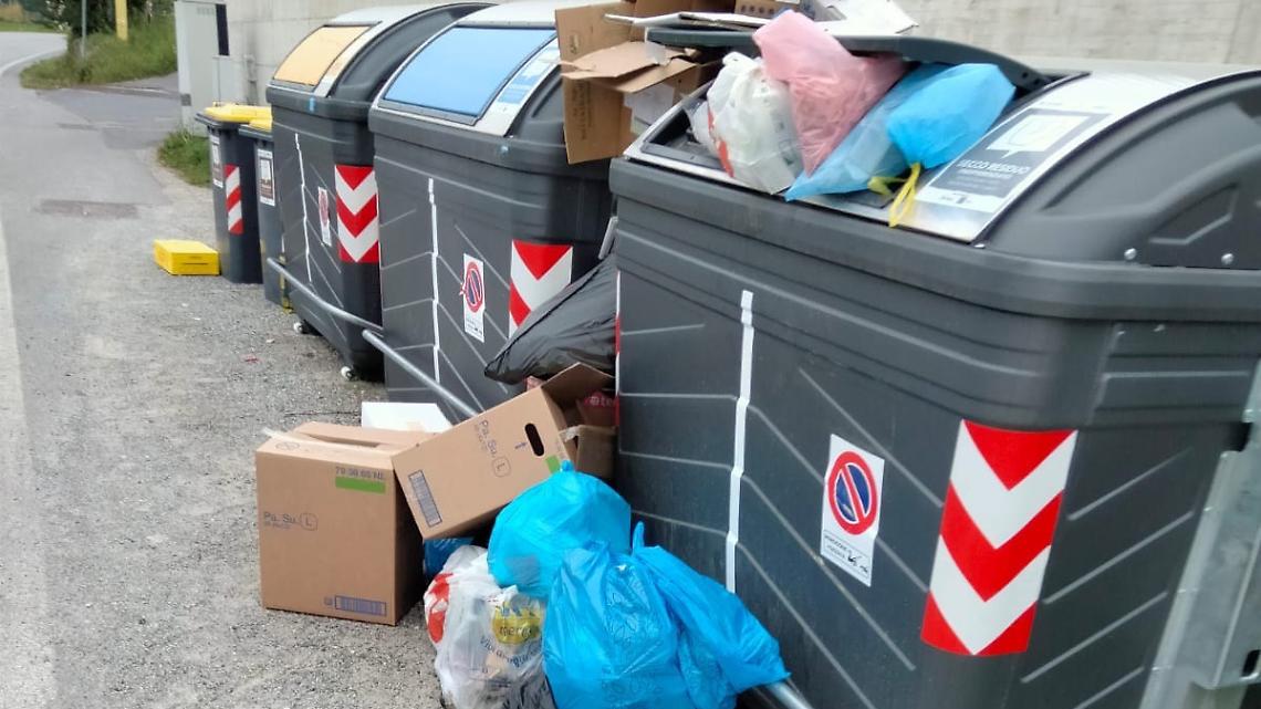 “Vogliamo chiarezza”: petizione popolare sui problemi della spazzatura