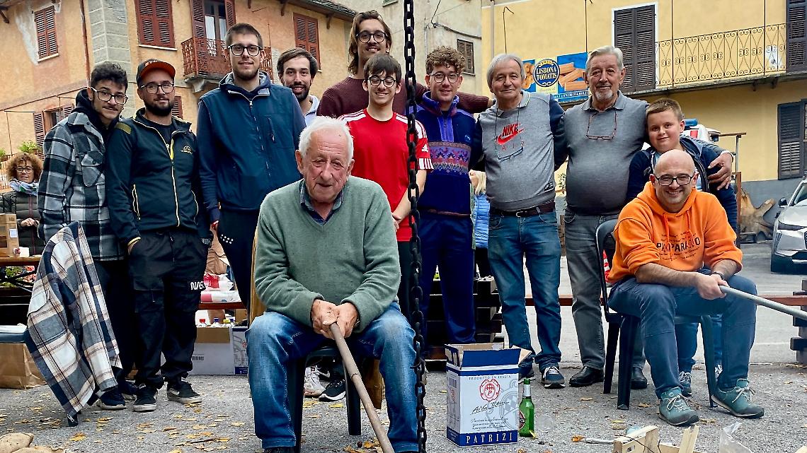 Il capoluogo apre la stagione delle castagnate con la tradizionale festa d’autunno