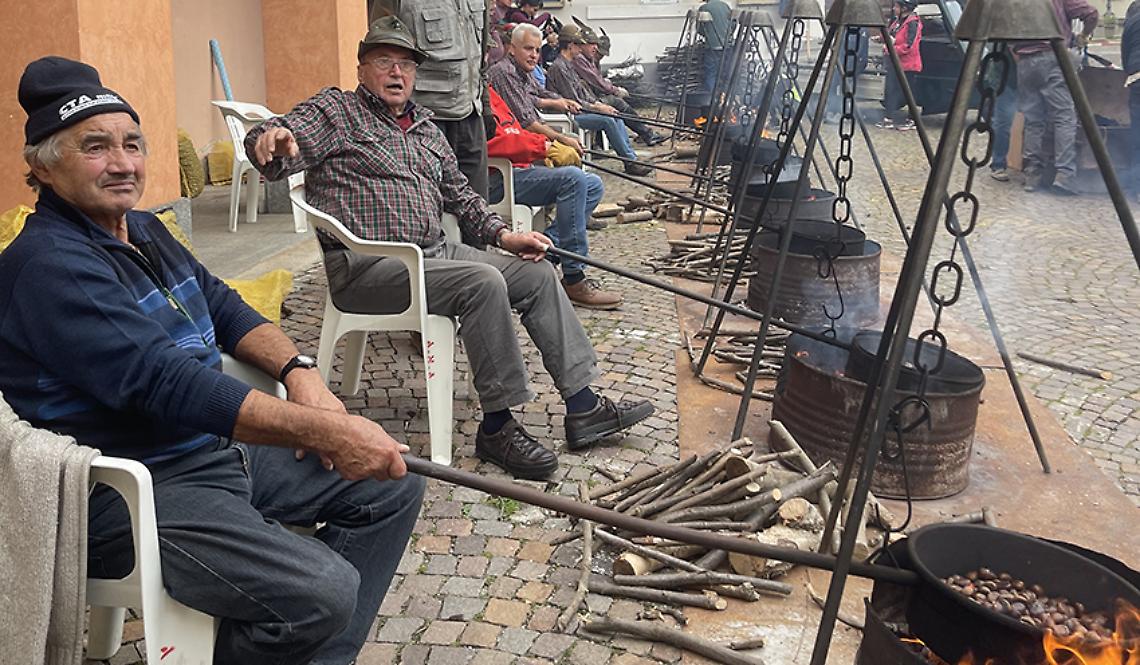 Caldarroste in gara: a ottobre il primo Mondiale dei Mundajè