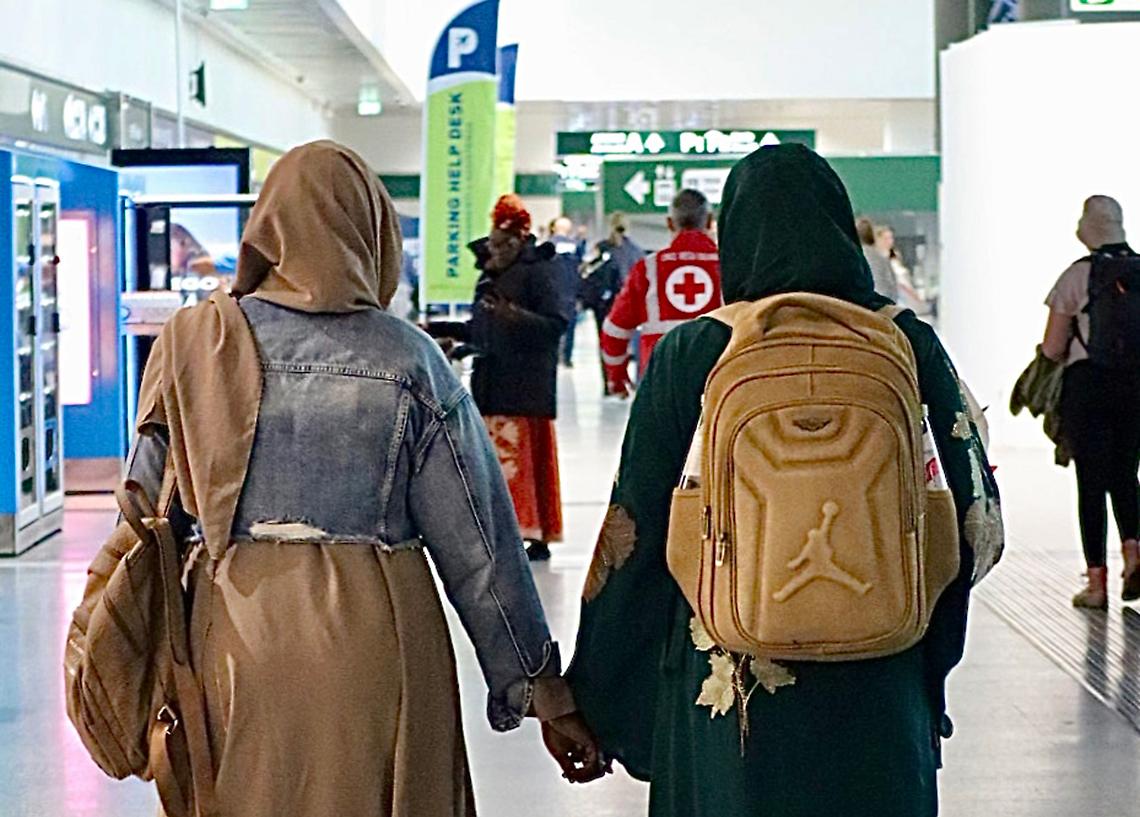 Dal Darfur a Cuneo: l’abbraccio commosso tra madre e figlia dopo dodici anni