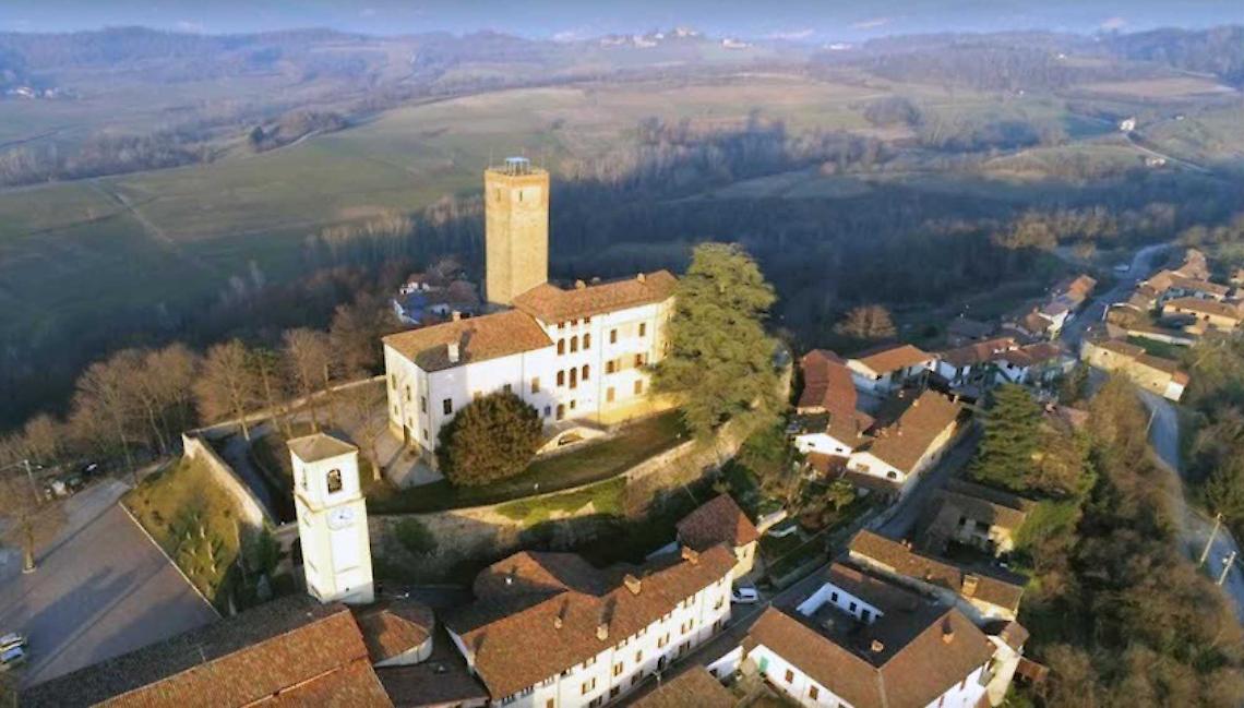 Ultimi giorni per visitare il Castello di Mombasiglio prima della chiusura invernale