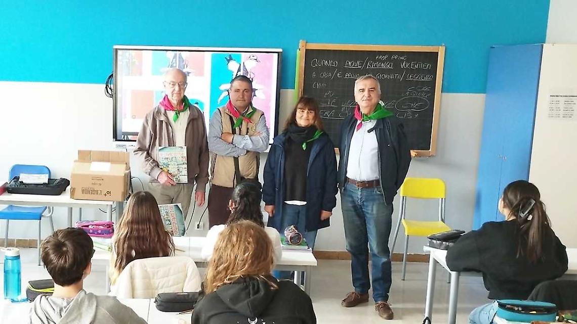 “Ora e sempre Resistenza”  e l'Anpi dona un libro ad ogni studenti