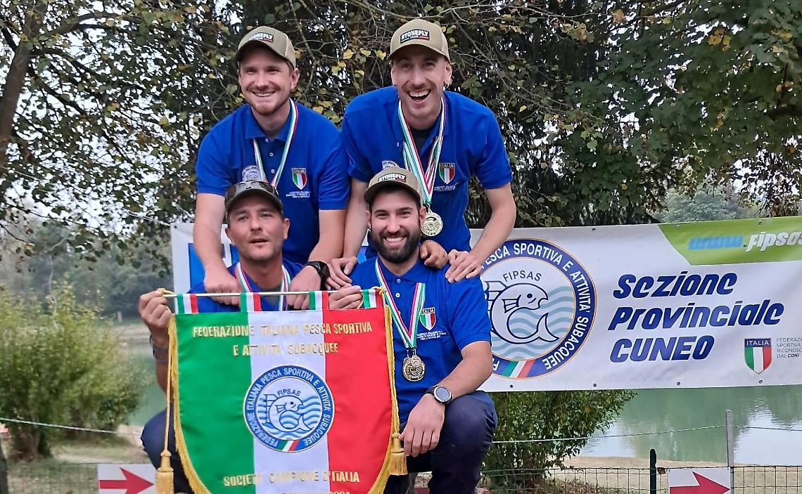 I migliori pescatori d'Italia al lago "Smeraldo", per i tricolori di pesca a mosca