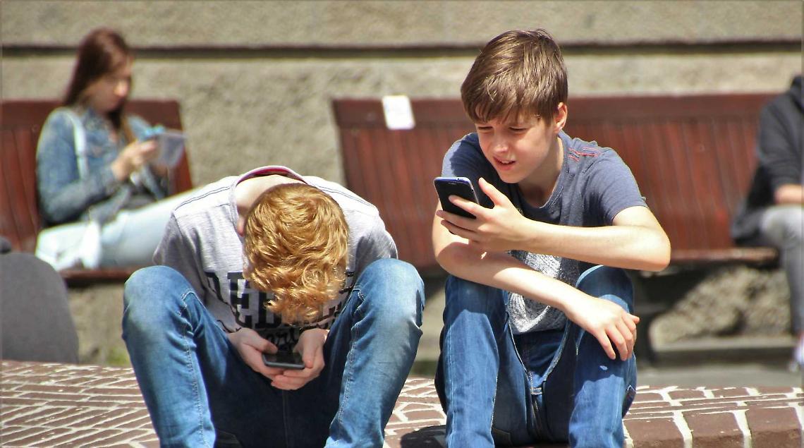 In Piemonte arriva il “patentino per lo smartphone”