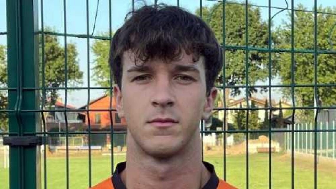 Mister Parola: "bene il risultato ma deluso dalla prestazione".  A Sant'Albano la decide l'errore del portiere avversario