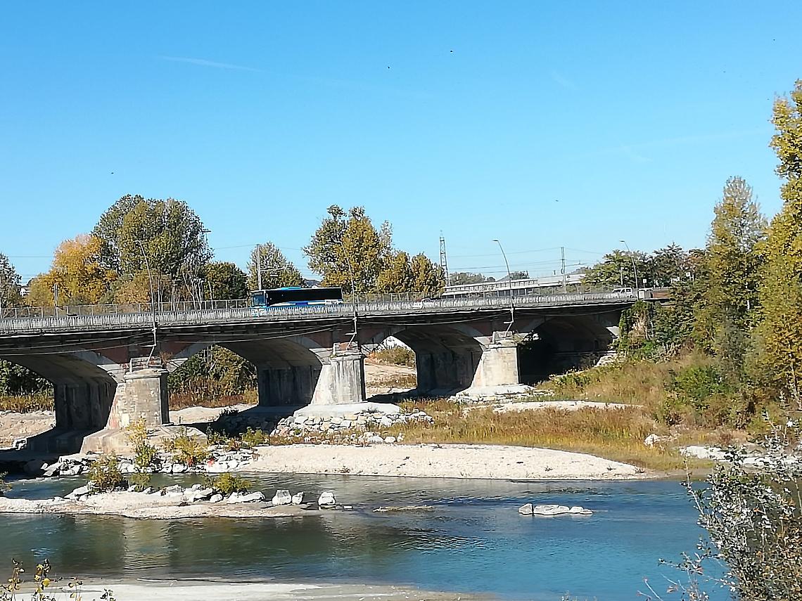 Finiti i lavori di messa in sicurezza del doppio ponte per auto e treni