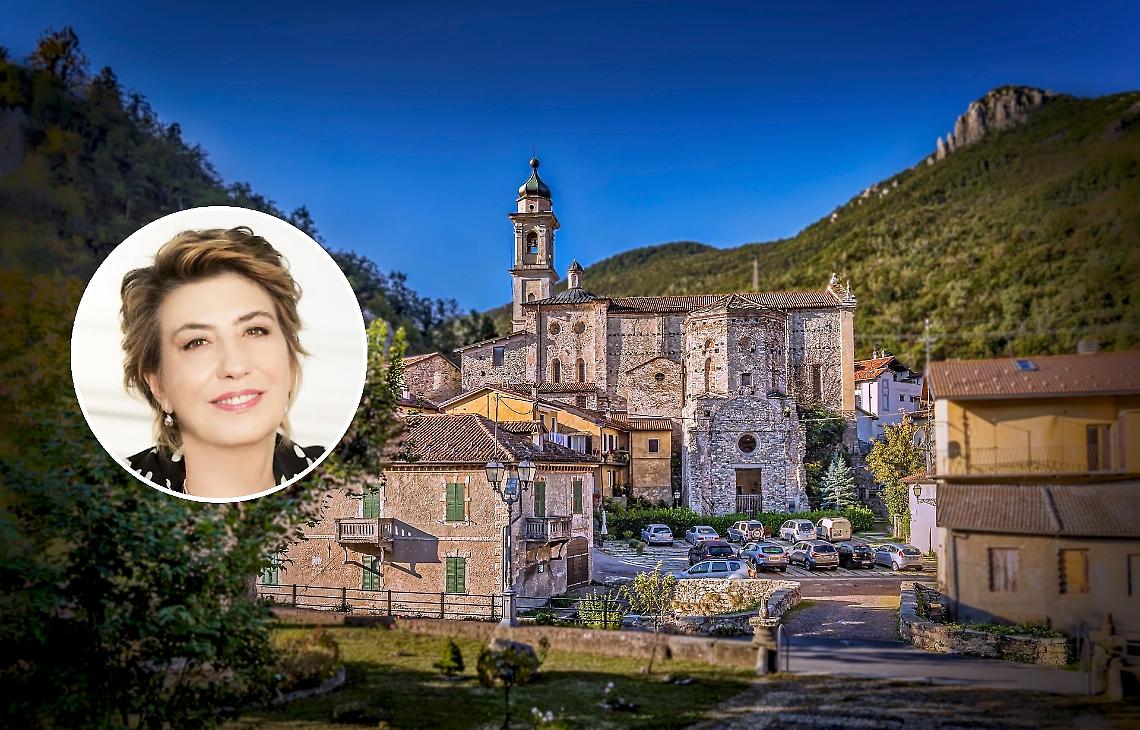 Il fiori in ceramica di Ardena a "L'Eredità delle donne" di Serena Dandini 