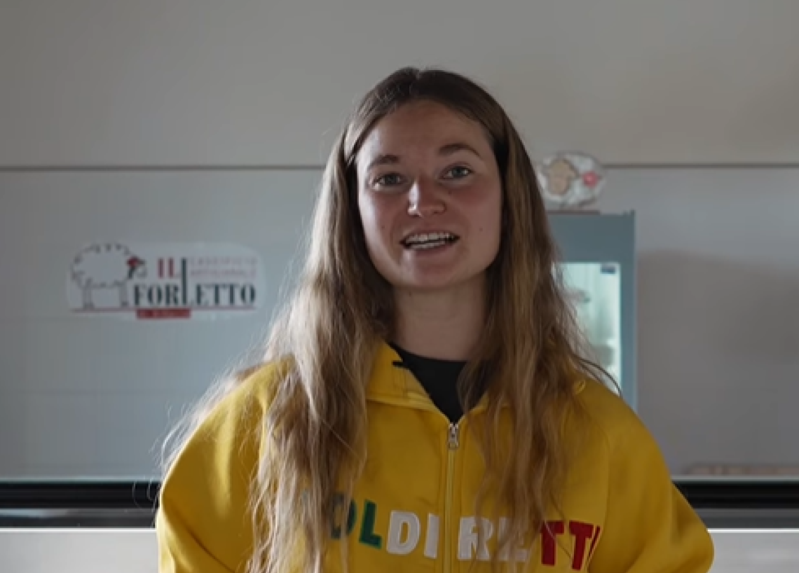 «Cibi ultraprocessati sostenibili e salutari? Basta fake news, mangiate fresco e locale»