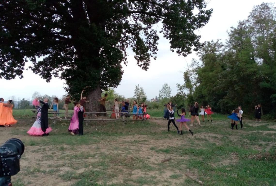 Dolore, speranza, amicizia: ecco il film "Ovest Samsara", girato in 14 paesi della zona