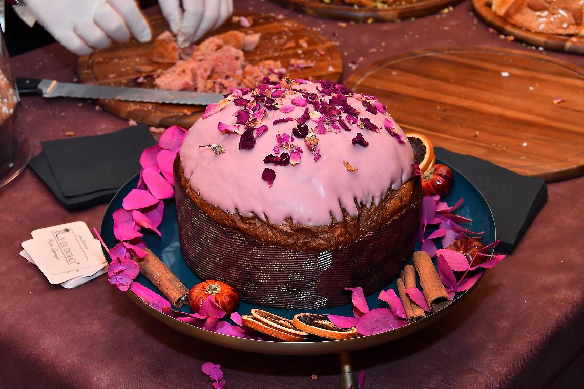 Senza di lui non è Natale, ma qual è il più buono? A Torino torna “Una Mole di Panettoni”