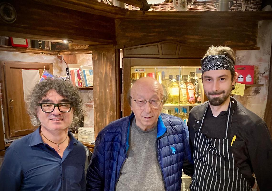 Luciano Moggi e il bollito della domenica: la nuova routine a Carrù